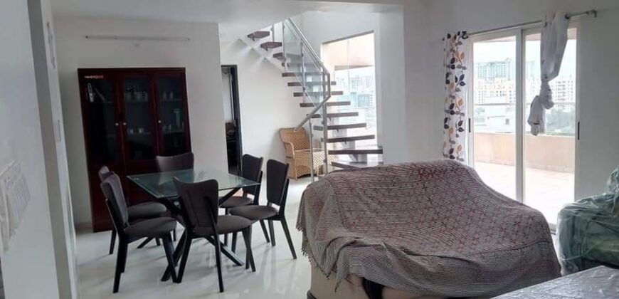 3 BHK Flat For Sale in Magarpatta Road