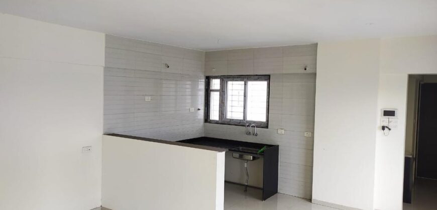 2 BHK Flat For Sale in Magarpatta Road