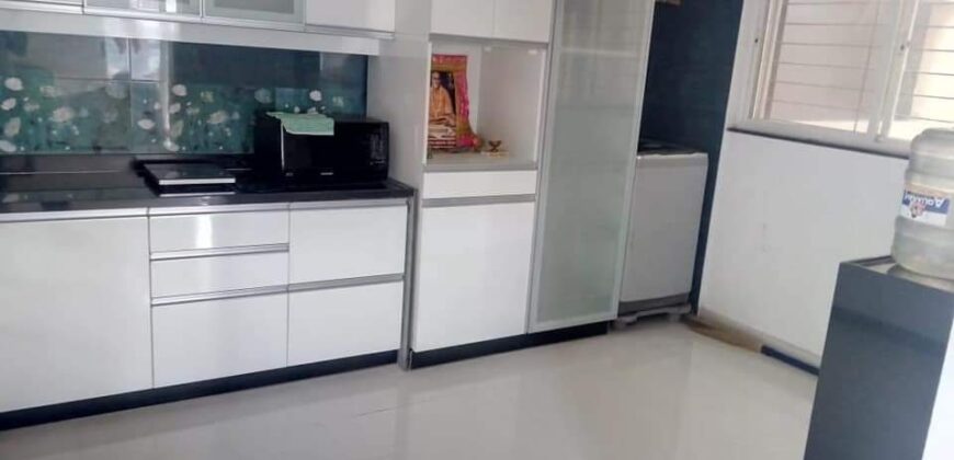 3 BHK Flat For Sale in Magarpatta Road