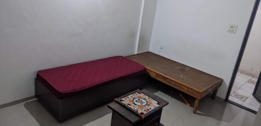 1 BHK Flat For Sale in Magarpara Road Greenfield Society