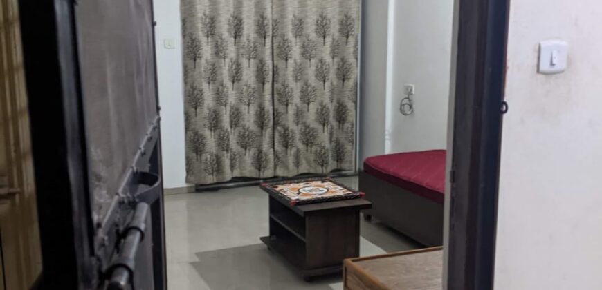 1 BHK Flat For Sale in Magarpara Road Greenfield Society