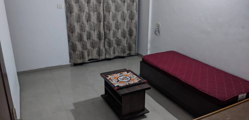 1 BHK Flat For Sale in Magarpara Road Greenfield Society