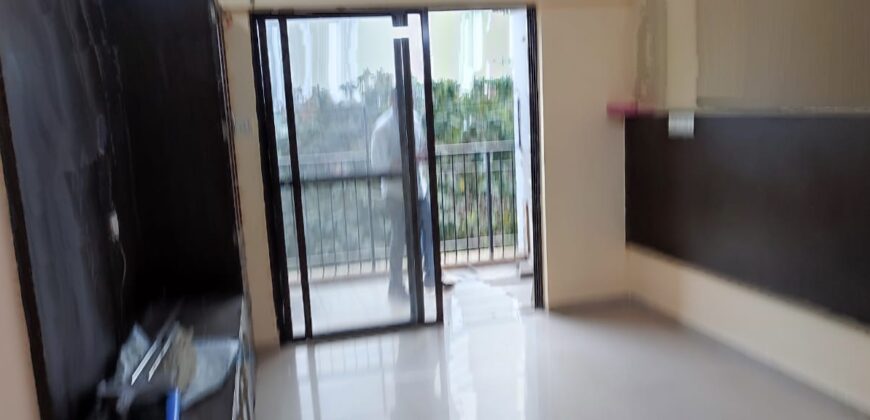 2 BHK Flat for Sale in Manjri Road Kalpataru Serenity