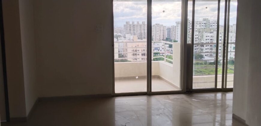 4 BHK Flat For Sale