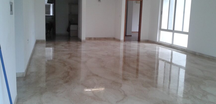 4 Bhk Flat For sale