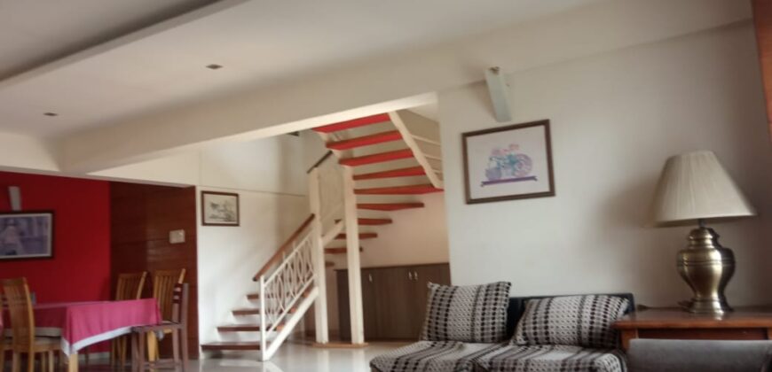 4 BHK FLAT FOR SALE